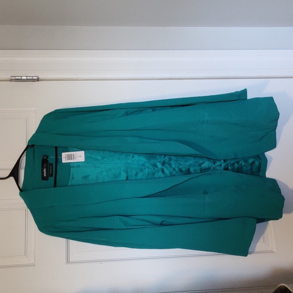 Torrid studio crepe blazer NWT - Picture 3 of 6